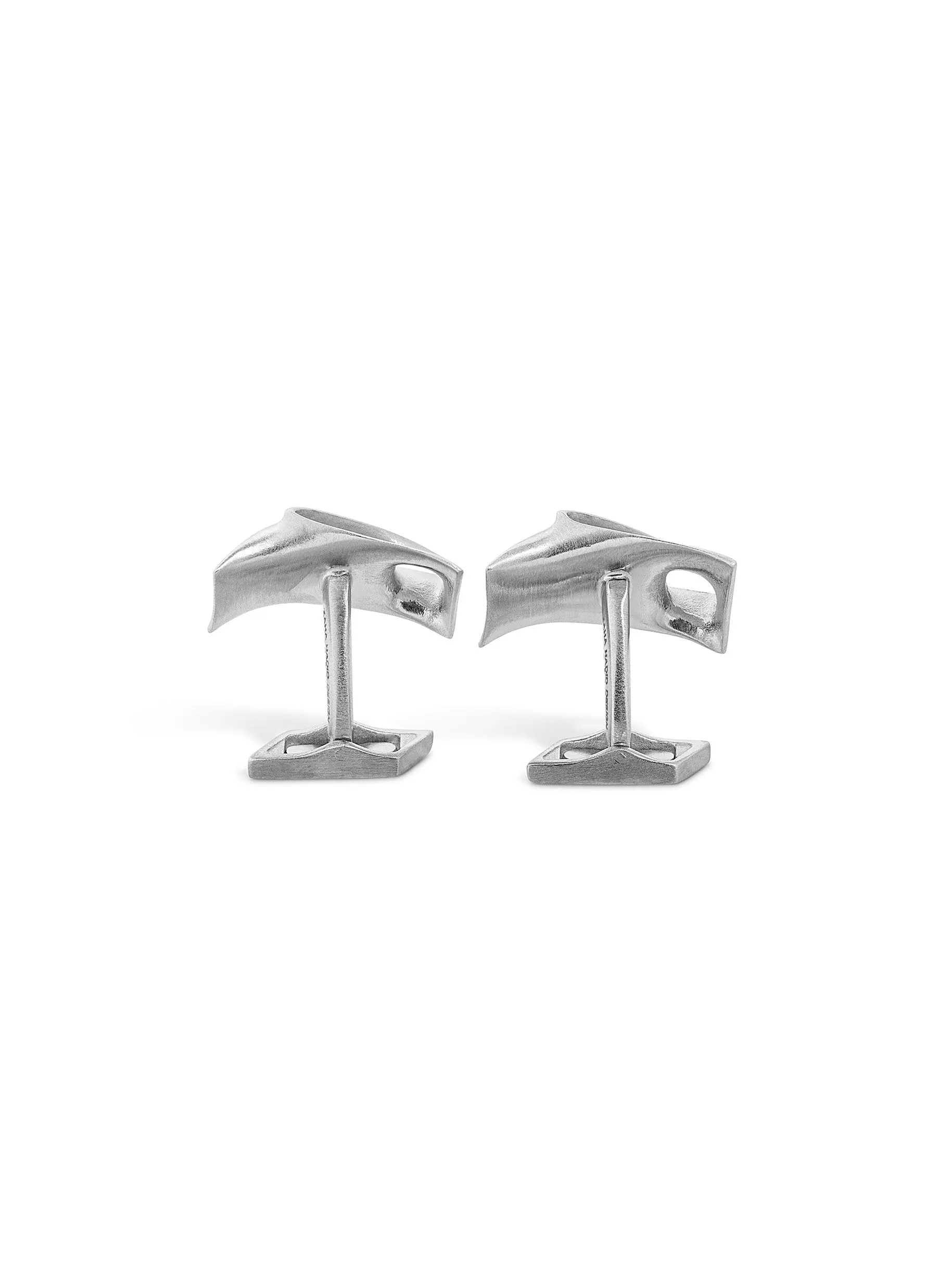 -----------TATEOSSIAN  ---- ------------ ----X ZAHA HADID BRUSHED STAINLESS STEEL TWISTED CUFFLINKS --