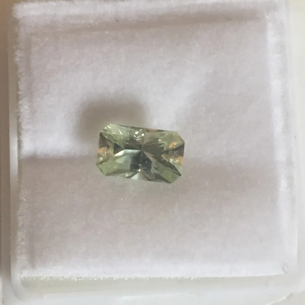 1.37ct LEMON LIME MONTANA SAPPHIRE