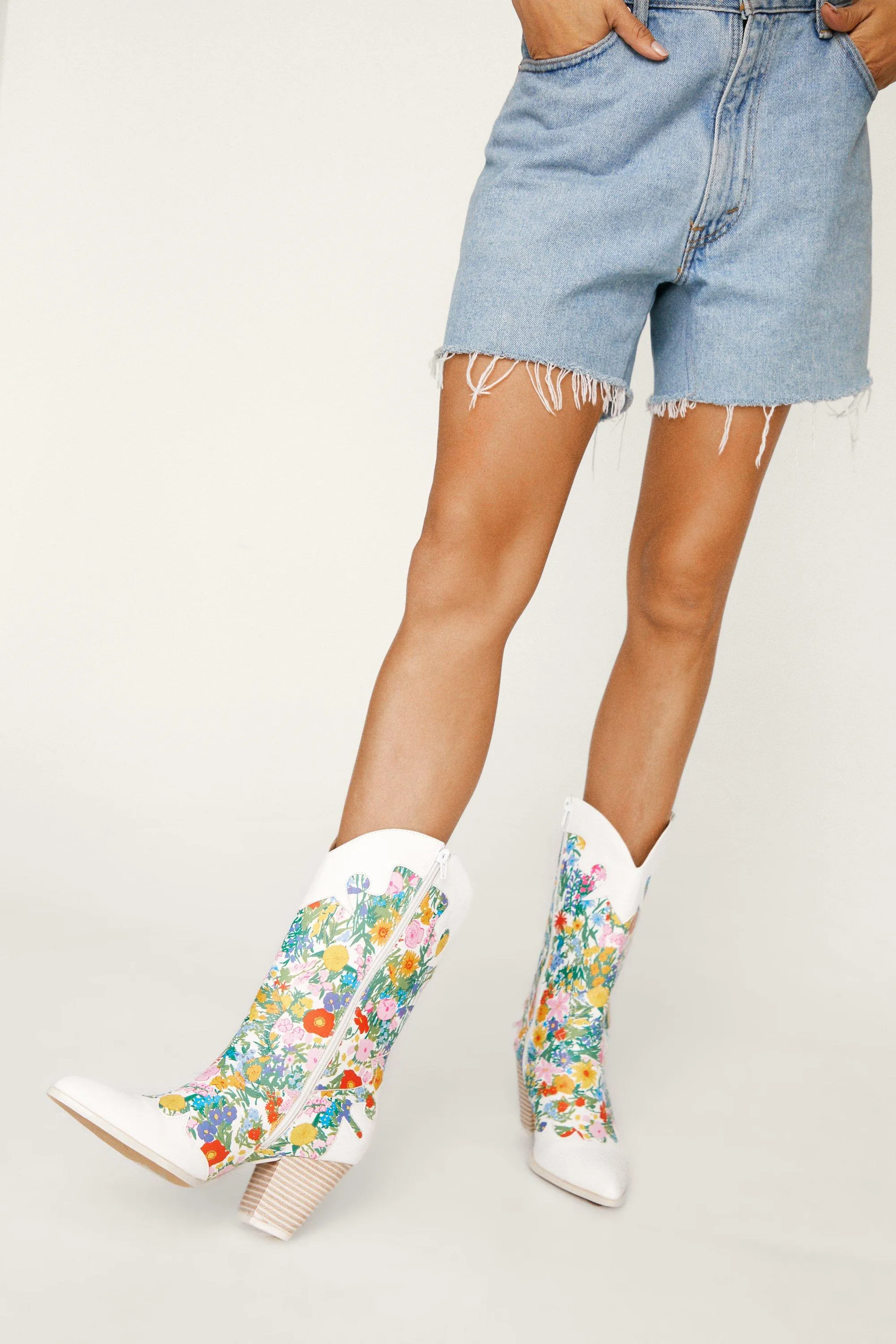 Contrast Floral Print Western Boots