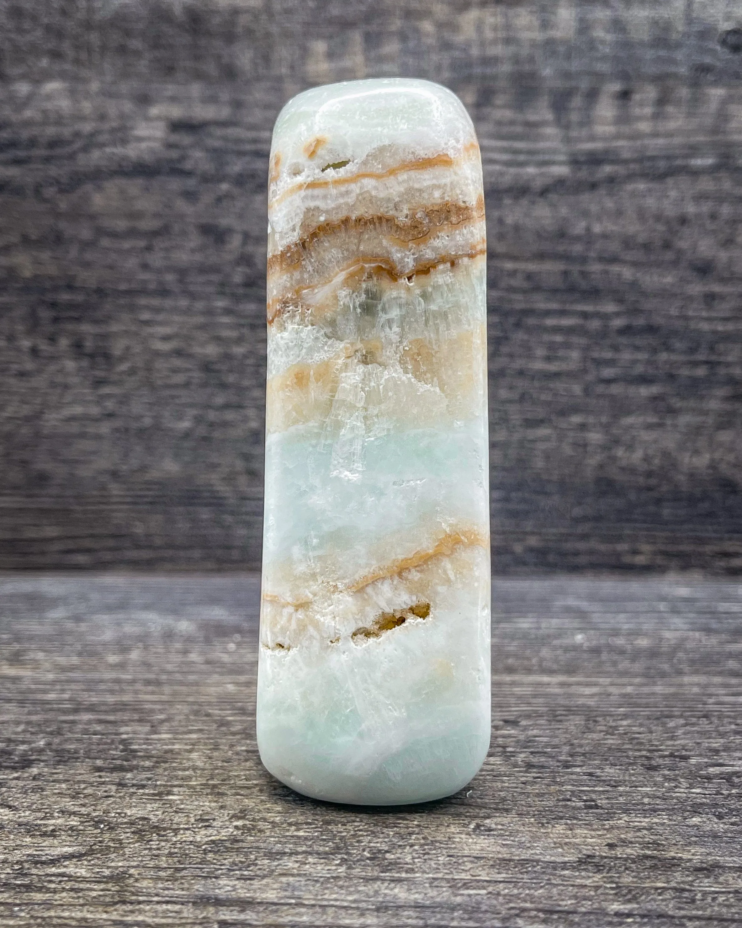 Freeform Caribbean Calcite Carving, 420g