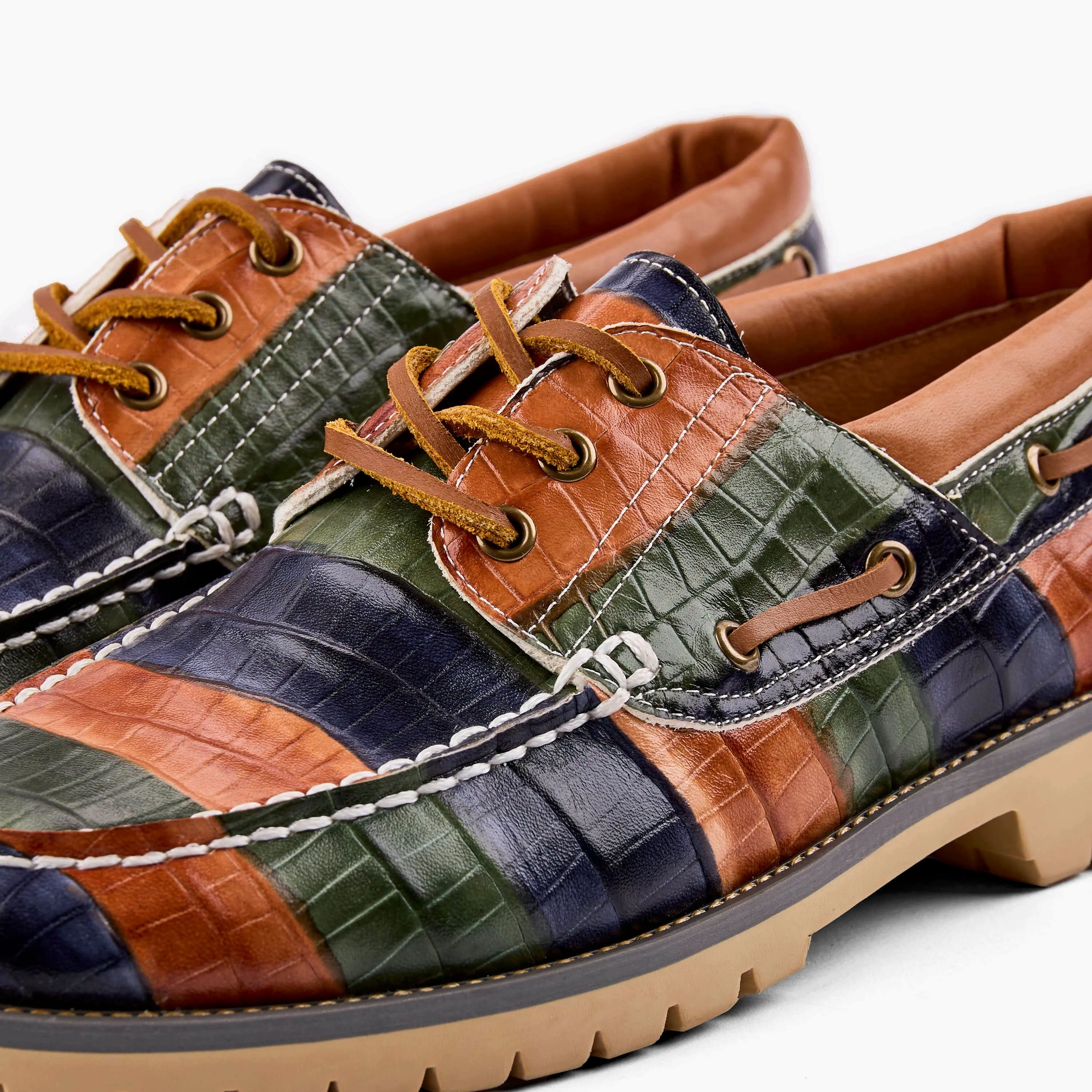 Santiago Woodlands Leather Lug Boat Shoes